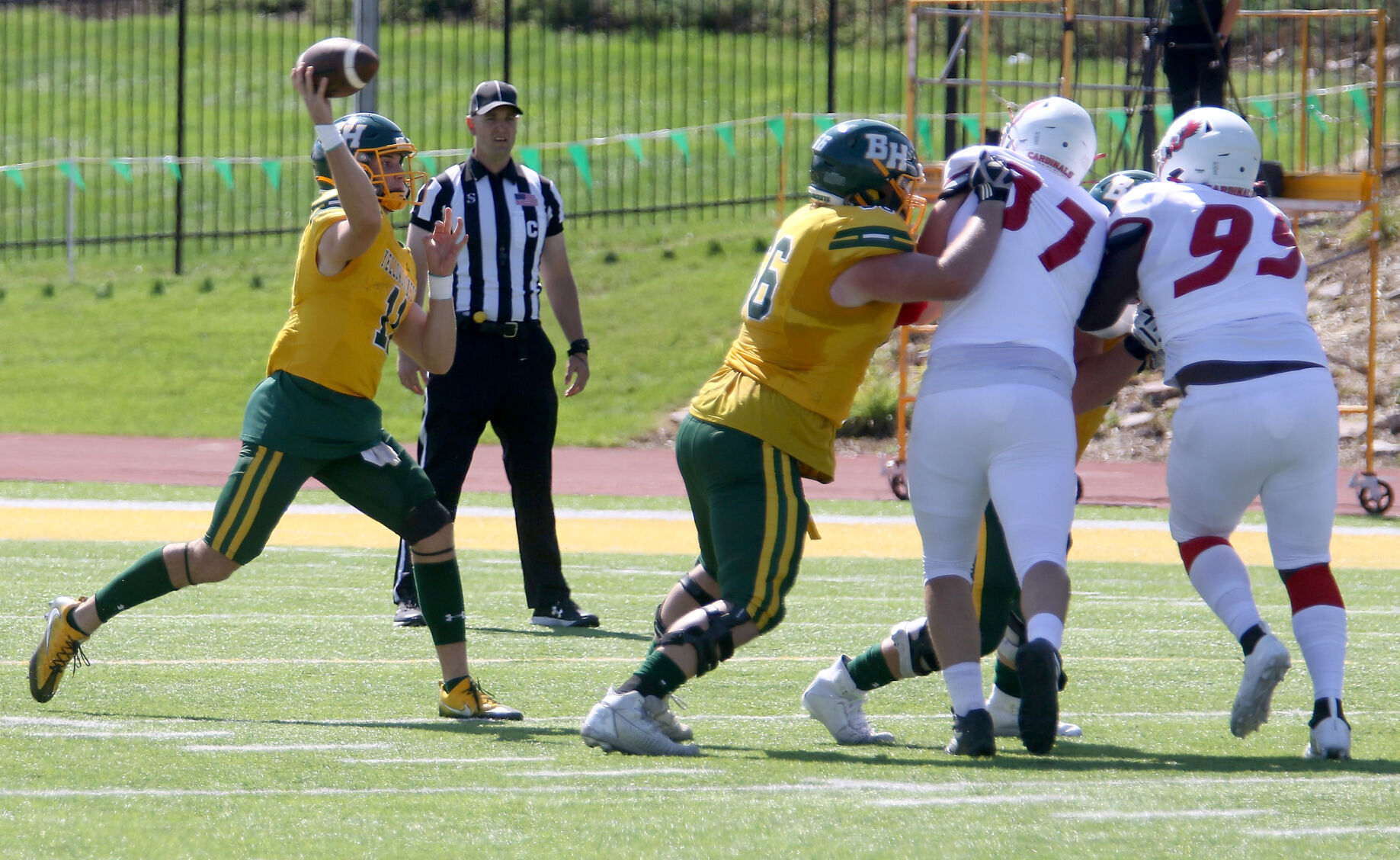 091122-BHSU5A.jpg